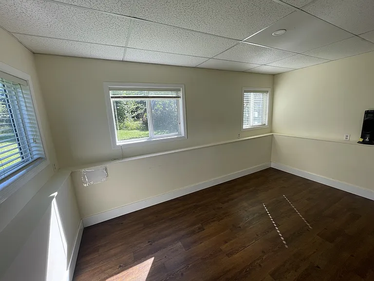 35090 Ewert Ave — Photo 11