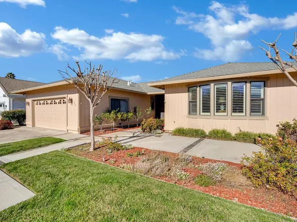 360 Tina Dr, Hollister, CA 95023