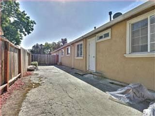 4th image of 374 McCreery Ave
