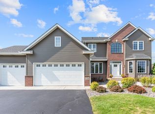 1126 Hudson Trl, Lino Lakes, MN 55038
