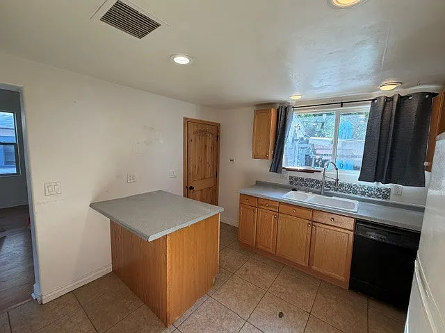 129 N Alarcon St #1 — Photo 17