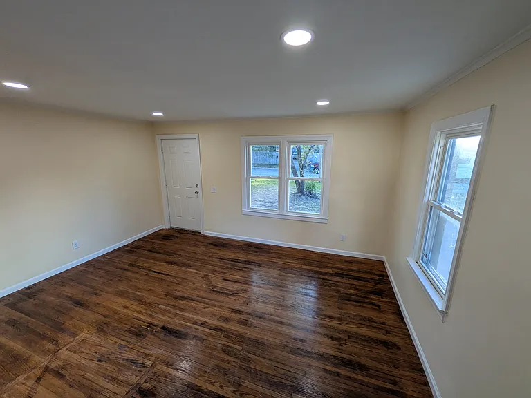 2914 E Stadium Dr — Photo 7