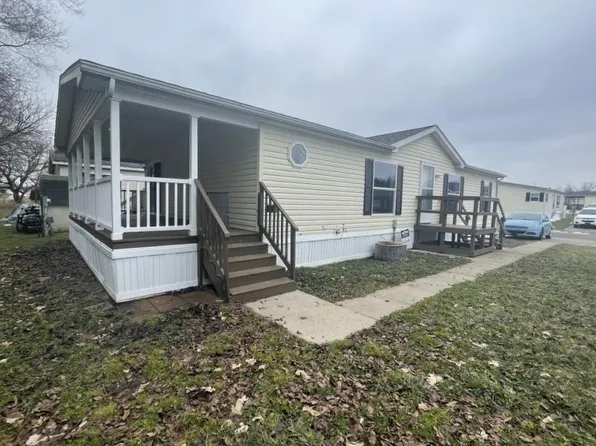 1297 Cambridge Ln, Caro, MI 48723