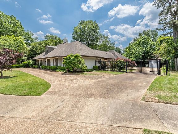 2nd image of 4261 Heatherwood Ln