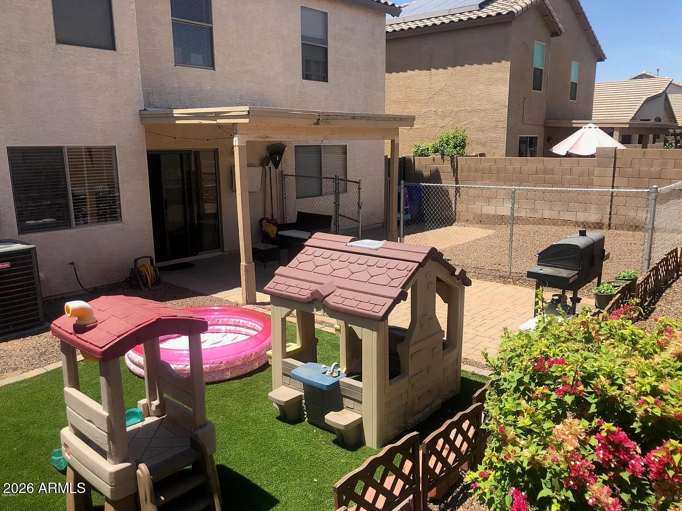 4 bed, 2.5 bath, 2232 sqft, $2,050 — Photo 2