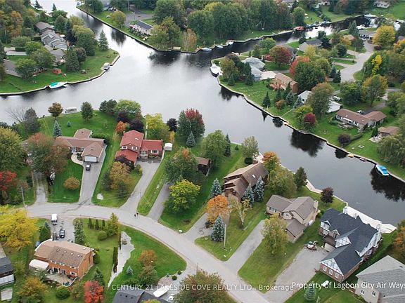 2nd image of 40 Ridge Ave