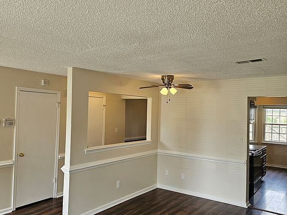 2nd image of 470 Hollomon Dr