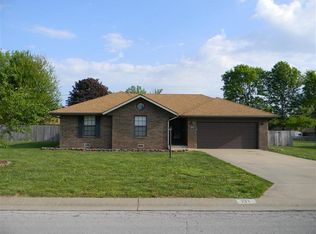 211 E Hadley St, Republic, MO 65738