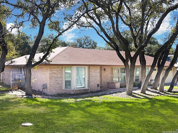 4th image of 12706 CHATEAU FOREST LN
