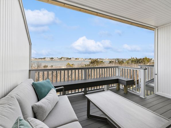 274 Dune Rd #9