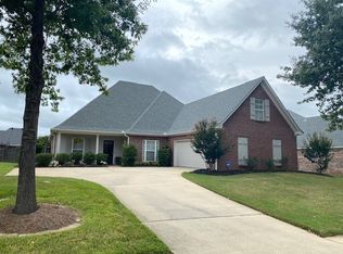 108 Fairchild Cv, Canton, MS 39046