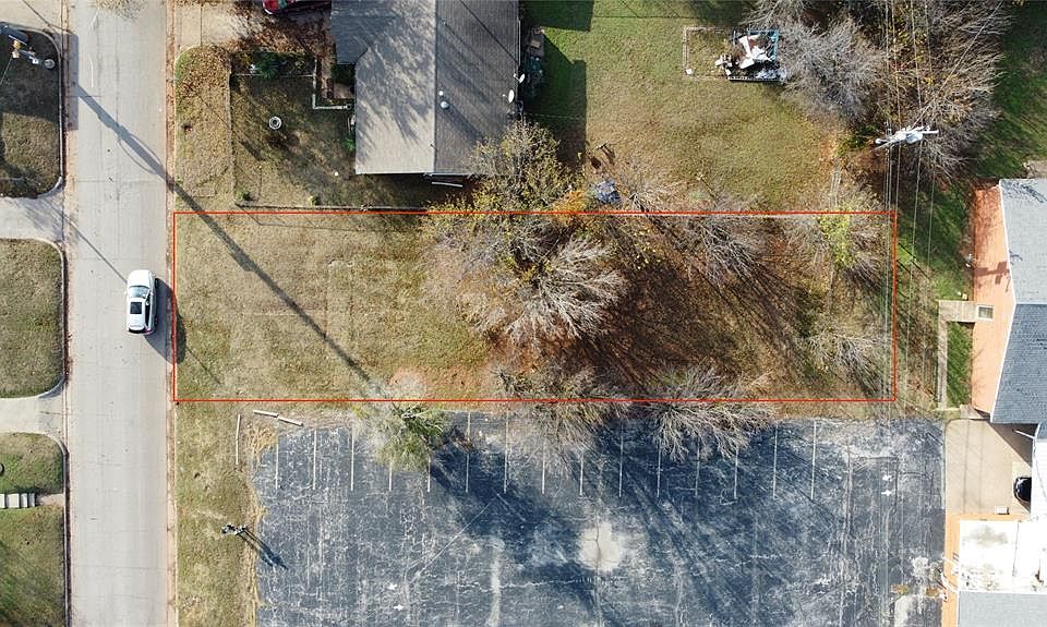 1st image of 933 NE 30th St Lot 20