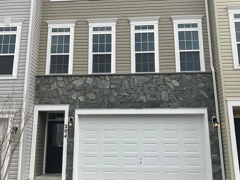 204 Upper Brook Ter — Photo 1