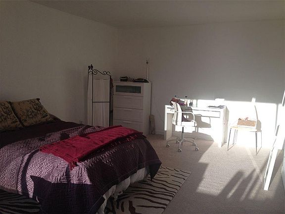 2nd image of 1111 Arlington Blvd #600