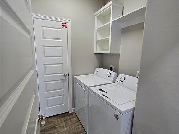 5th image of 810 N Blair Ave #4