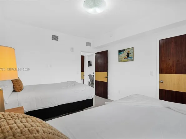 1025 94th St #9, Miami Beach, FL 33154