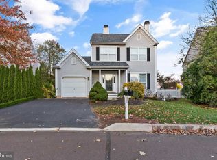 107 Shire Ln, Schwenksville, PA 19473