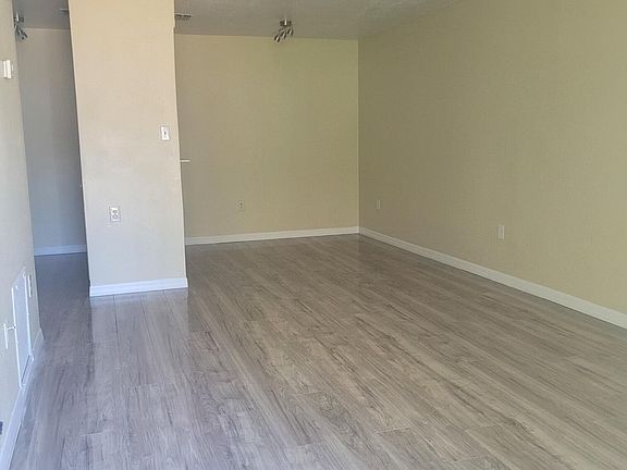 3rd image of 537 Rock Pit Rd