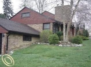 4103 Seminole Dr, Royal Oak, MI