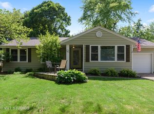 347 Crescent Dr, Sycamore, IL 60178