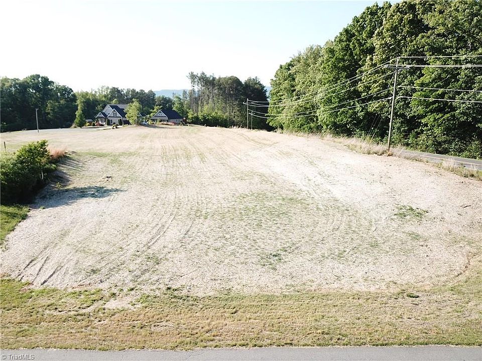 2nd image of 102 Flagstone Dr #21