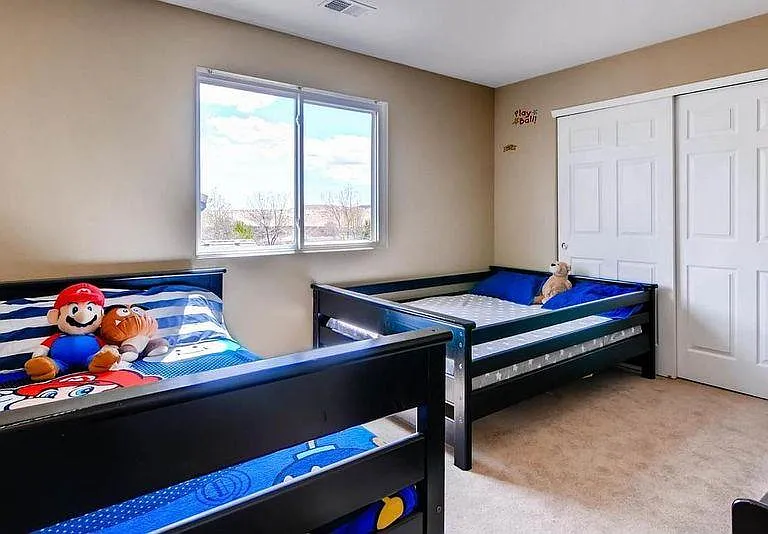 10382 Nottingham Dr — Photo 37