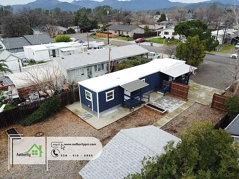4083 Notre Dame Ave — Photo 5