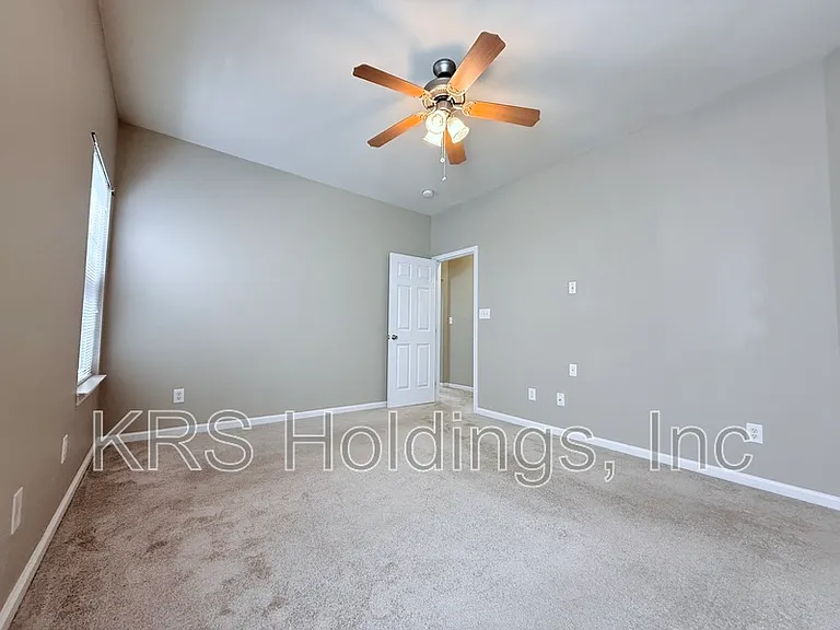 232 Honey Springs Ave — Photo 9