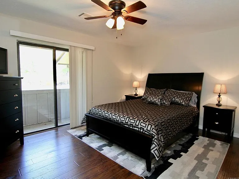 9113 S Urbana Ave #8-C — Photo 17