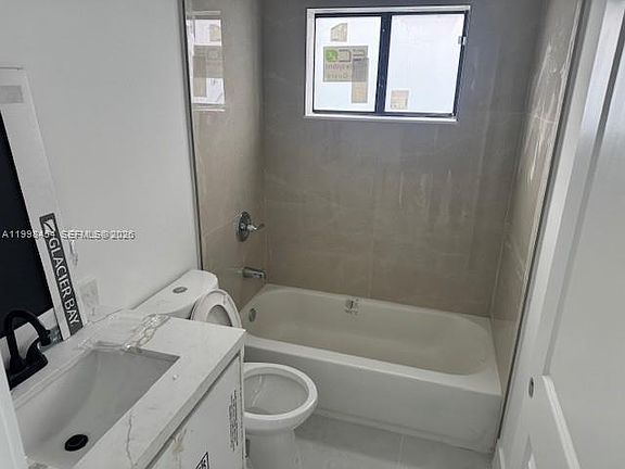 4th image of 2270 Service Rd