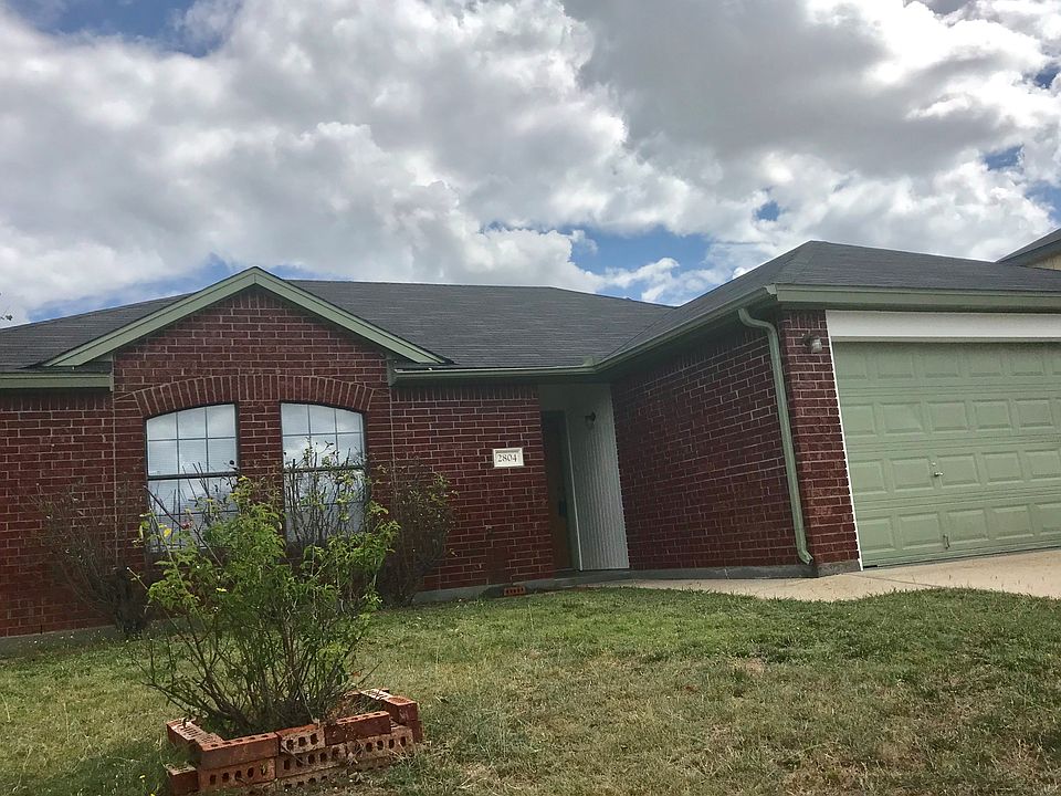 1st image of 2804 Cactus Dr