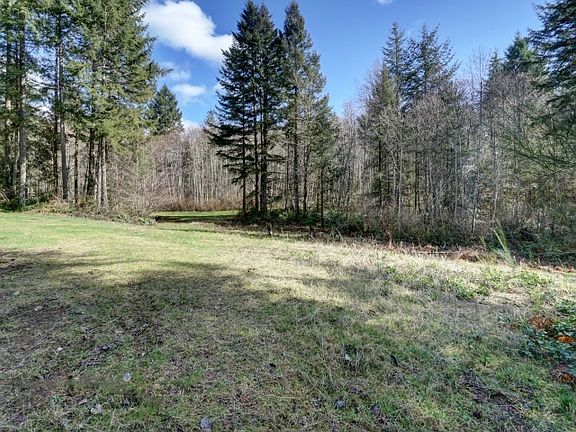 3rd image of 12529 Crescent Valley Dr NW