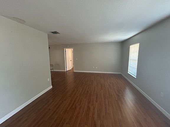4th image of 8246 Tansy Dr