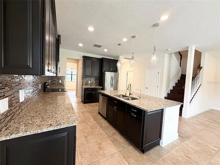 19522 Whispering Brook Dr — Photo 6