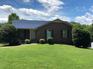 228 Hawkins Rd, Clarksville, TN 37040
