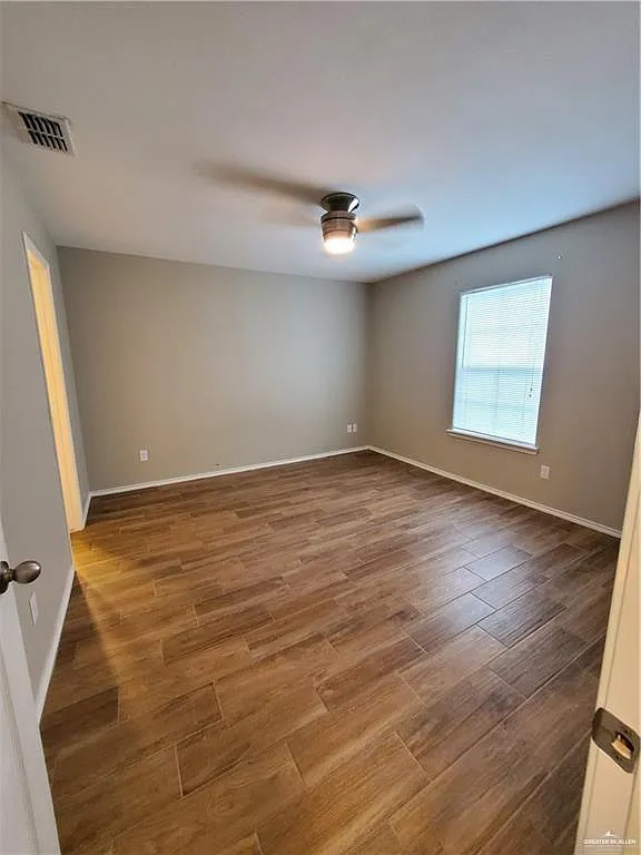 2 bed, 2.0 bath, 1058 sqft, $850 — Photo 2