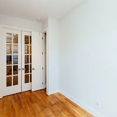 Rented by Nooklyn NYC LLC | media 10