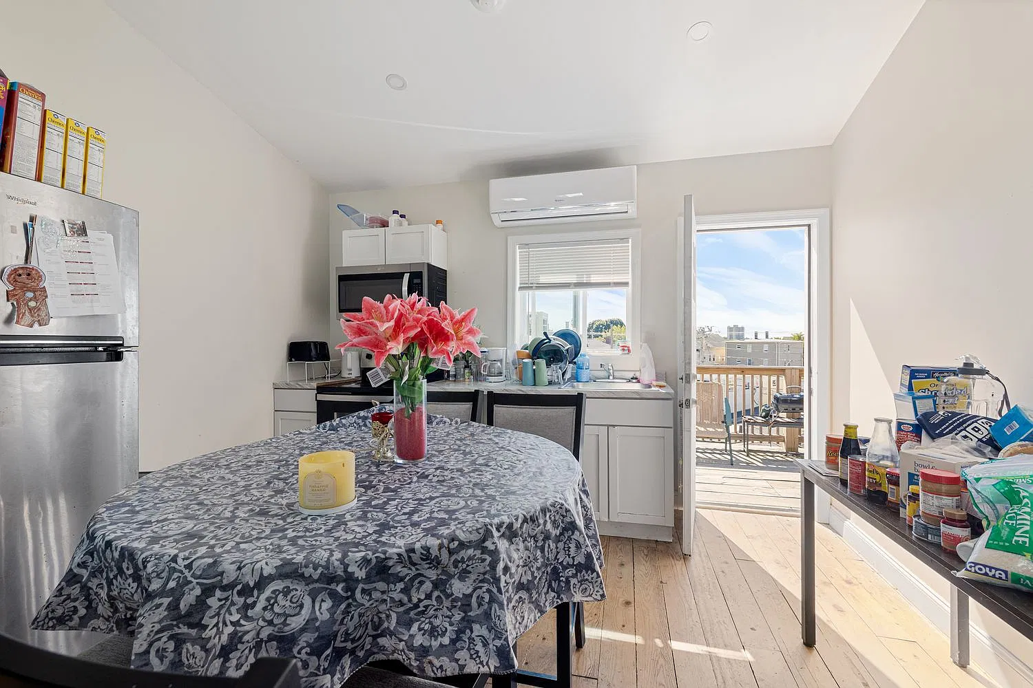 3 bed, $1,950 — Photo 4