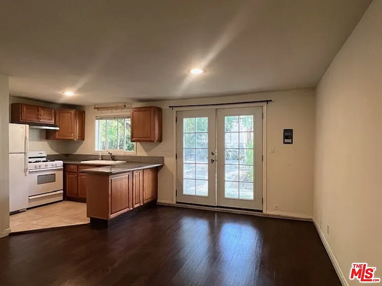 3708 Altura Ave — Photo 7