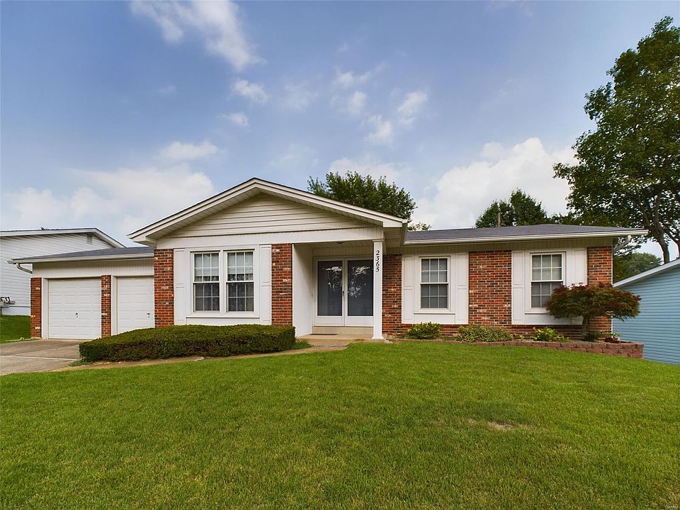 1st image of 2365 Calle Vista Dr