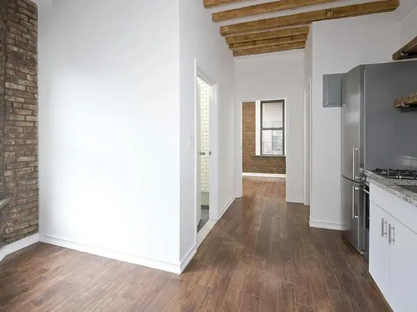 28 Forsythe Street image 1 of 5