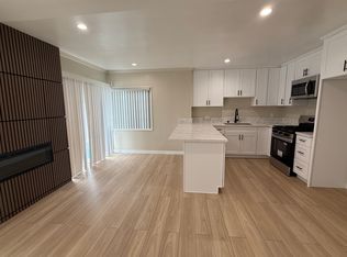 5917 Hesperia Ave, Encino, CA 91316