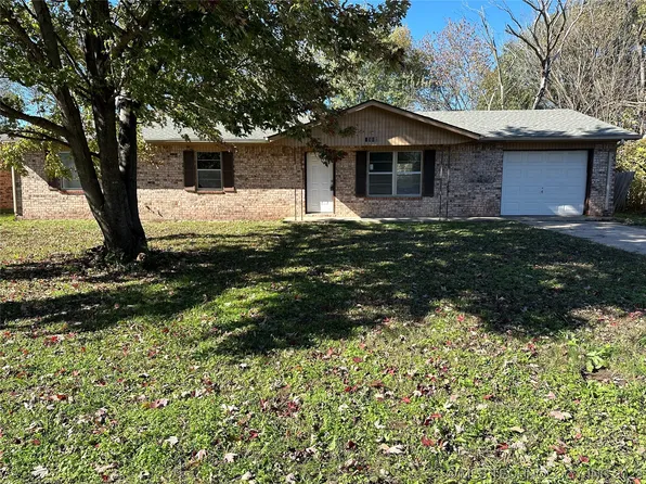 1506 N Indian Ln, Okmulgee, OK 74447
