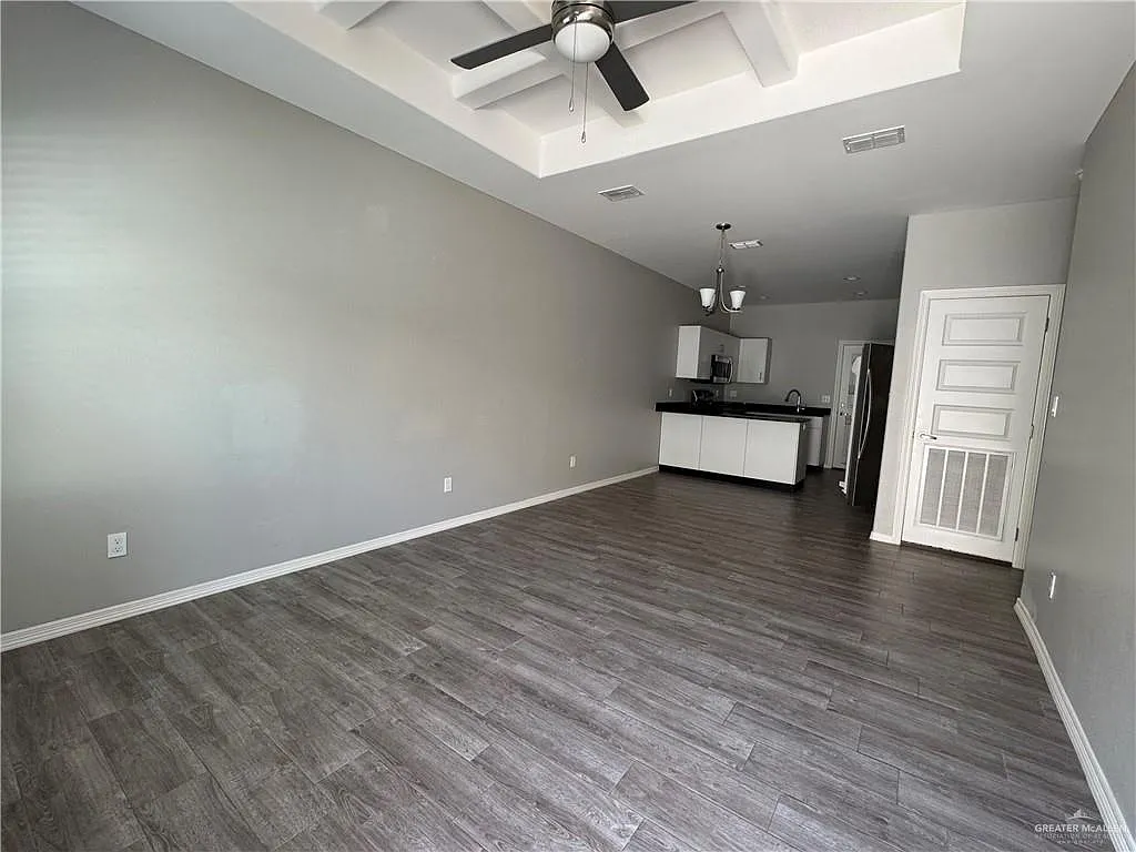 Building Photo - 408 Carlisle Ave #3
