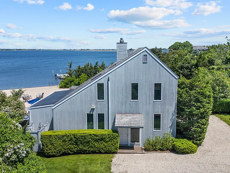 726 Flying Point Rd — Photo 37