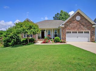 372 Farnleigh Dr, Chapel Hill, NC 27517