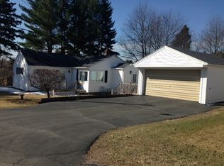 1907 Jackson Ave, Ishpeming, MI 49849