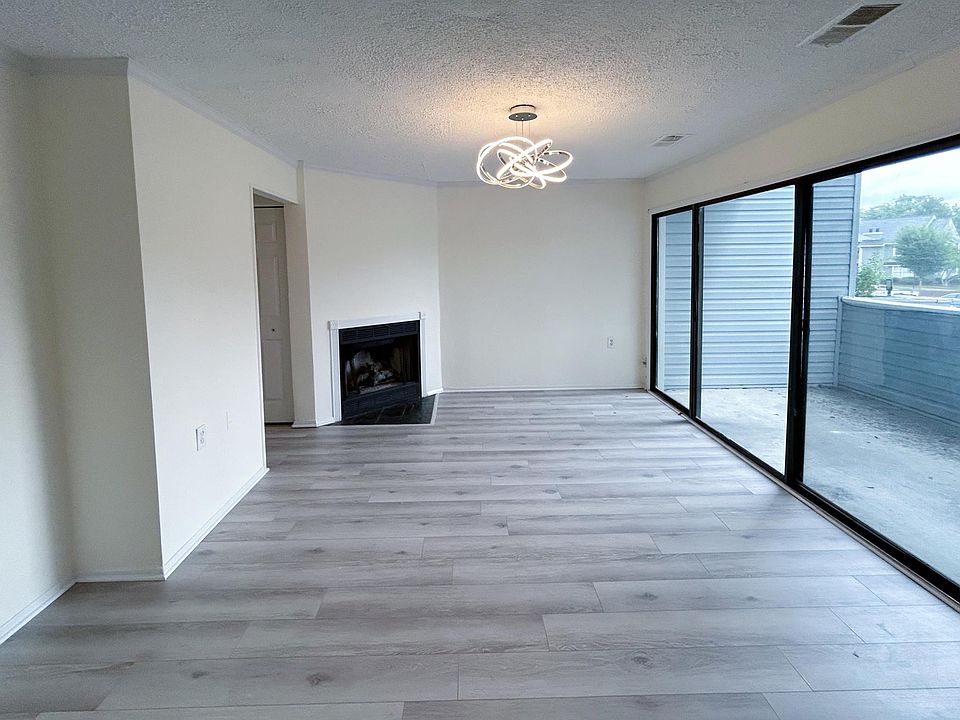 1st image of 5794 Village Green Dr #3