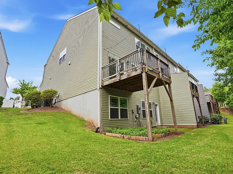 1017 Epiphany Rd — Photo 27