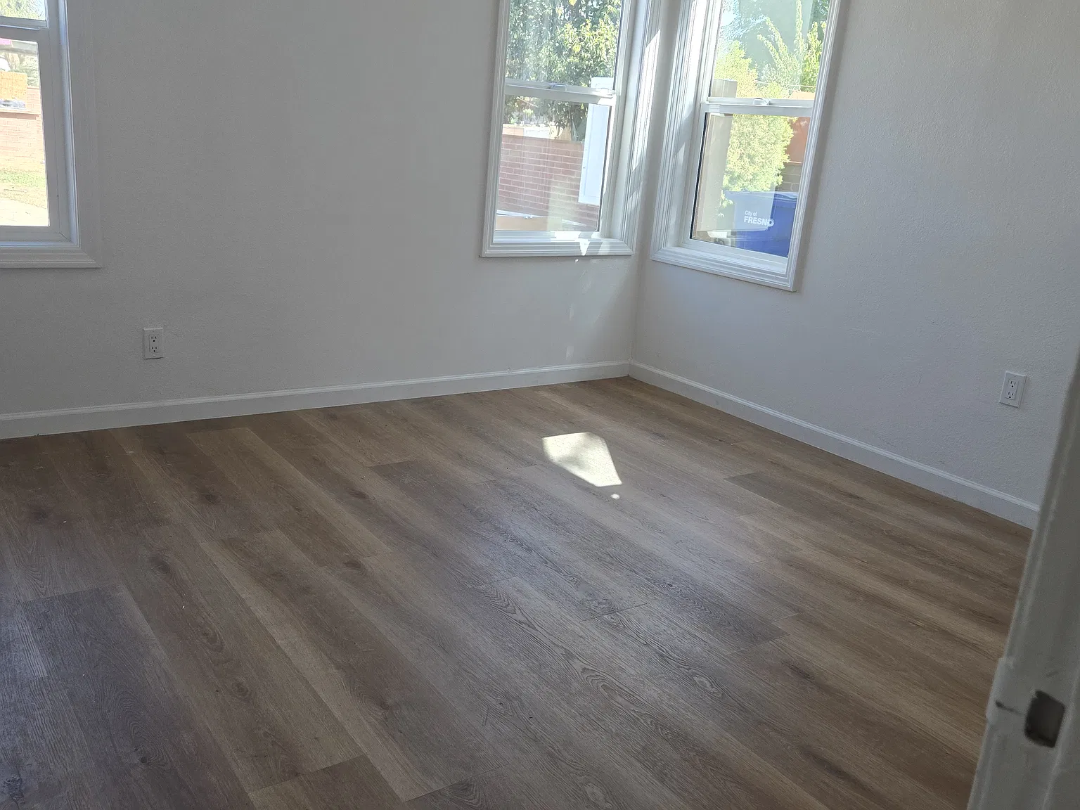 2 bed, 1045 sqft, $1,725 — Photo 2